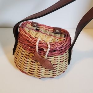 Boyds Bears Creel Fish Basket 2000 Retired